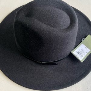 Good fellow target black fedora